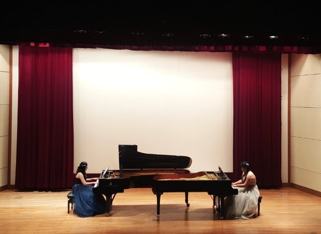 나예진 이예슬.jpg